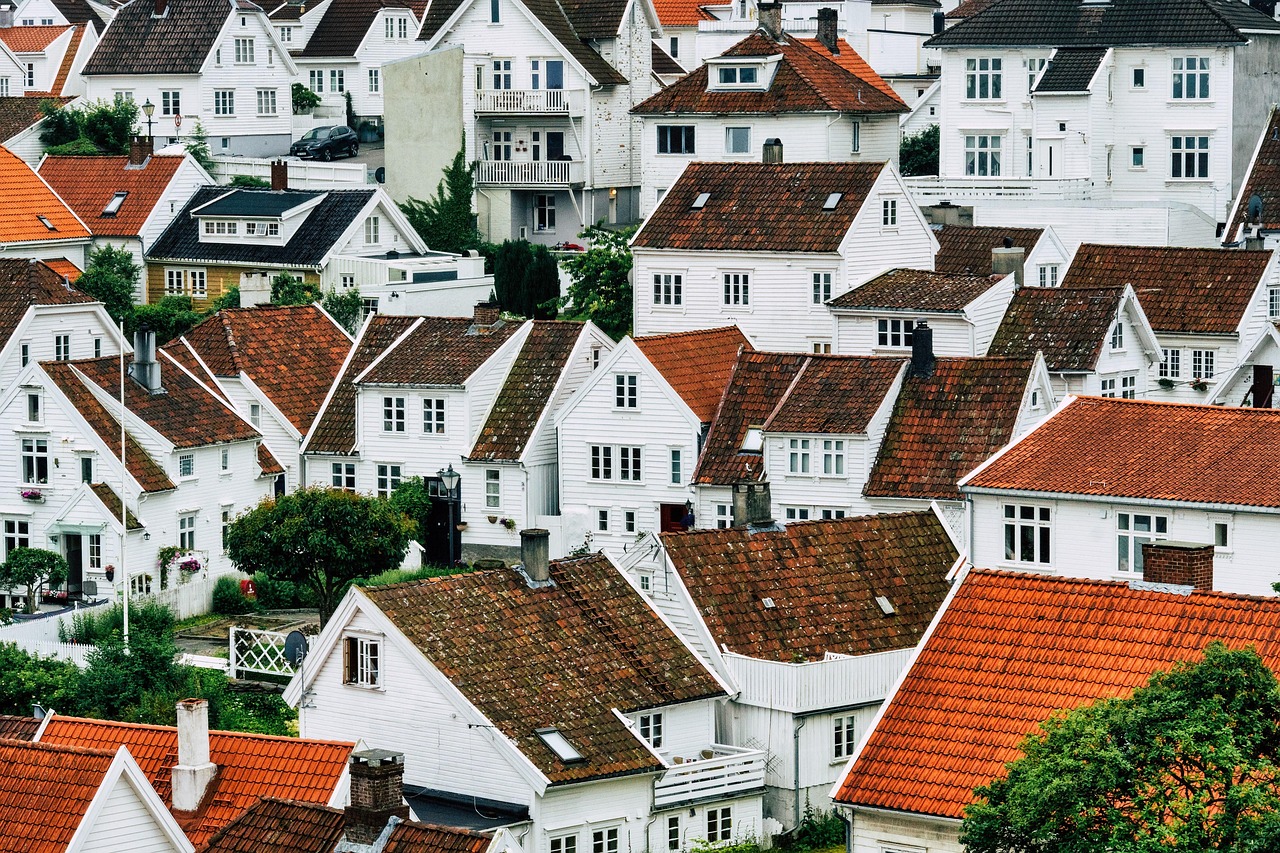 Landlord vs Homeowners Insurance: The Critical Differences