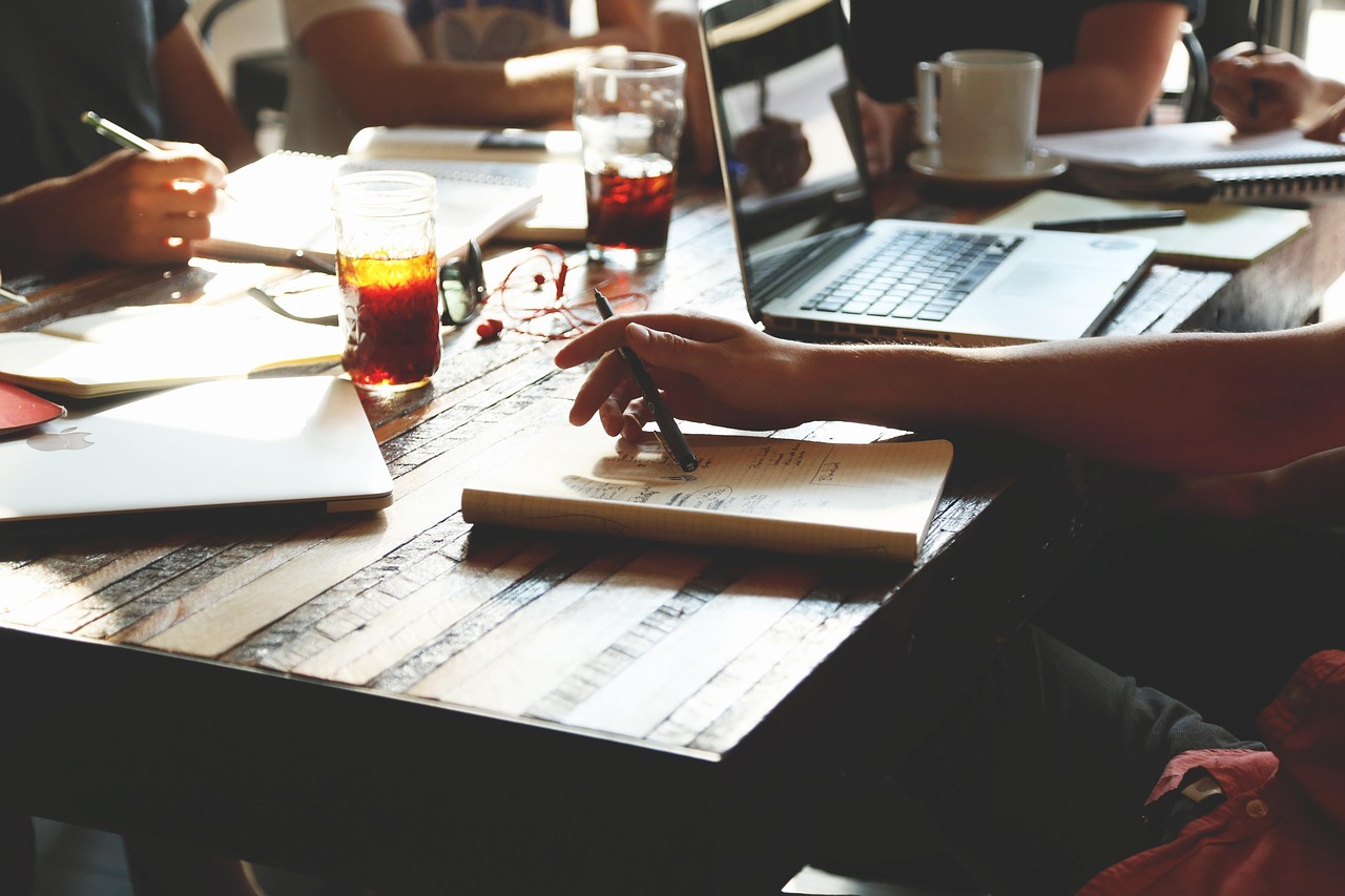 Why You Need a Local Insurance Agent (And What You Lose Without One)